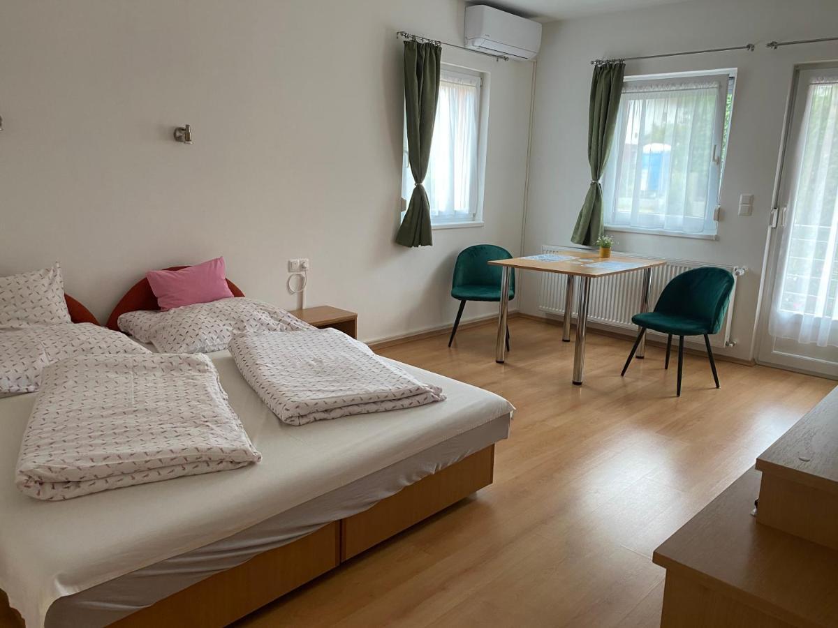 Апартаменти Bonita Apartmanhaz Залакарош Екстер'єр фото